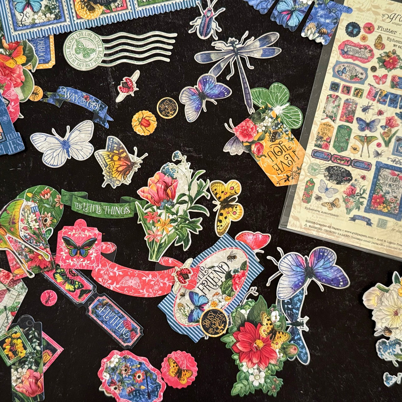 Graphic 45 Flutter - Keepsake Kit (with Exclusive Metal Die Set)
