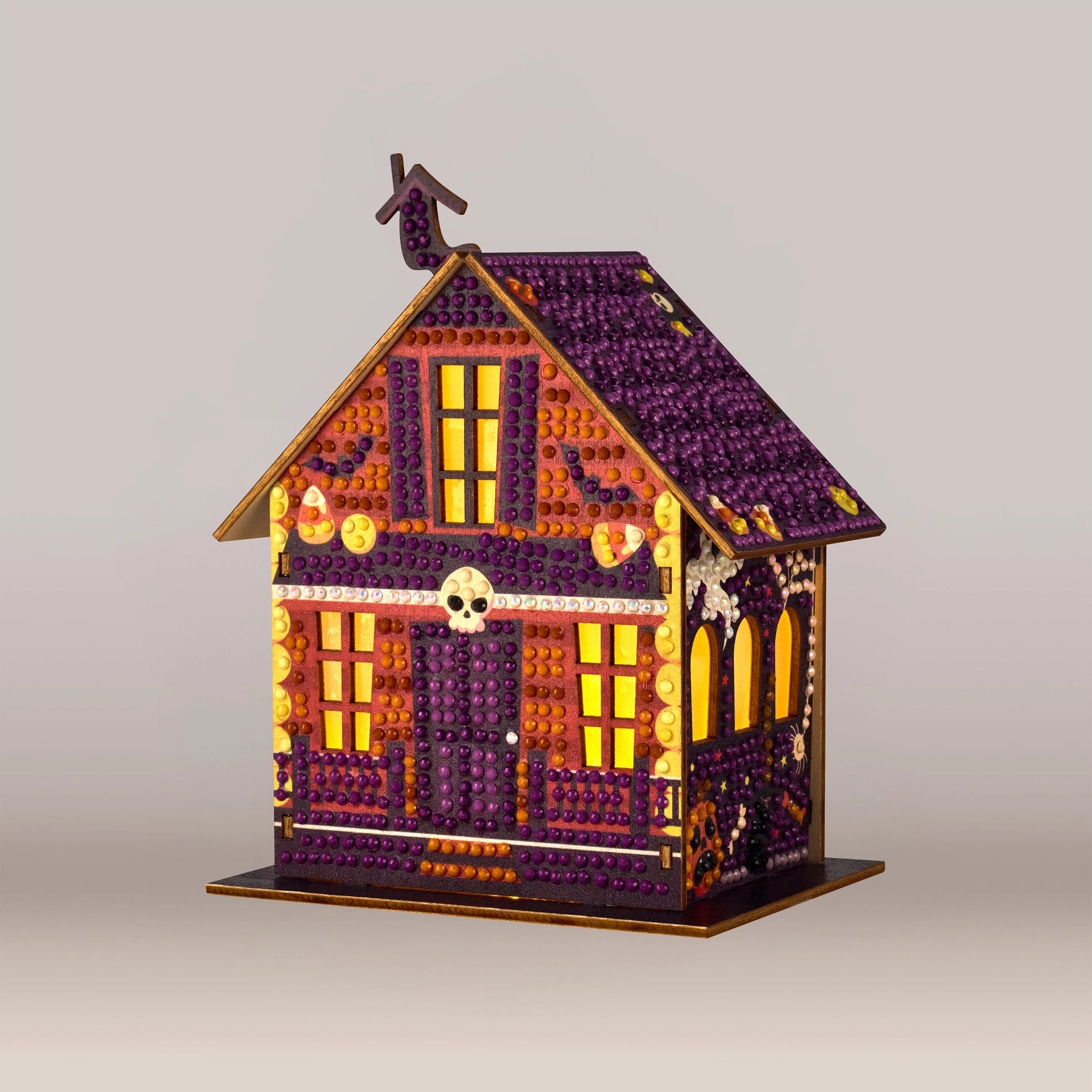 Diamond Art Club LED 3D Gem House - Pumpkin Glow Manor